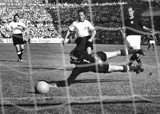 Матч чемпионата мира по футболу - 1954