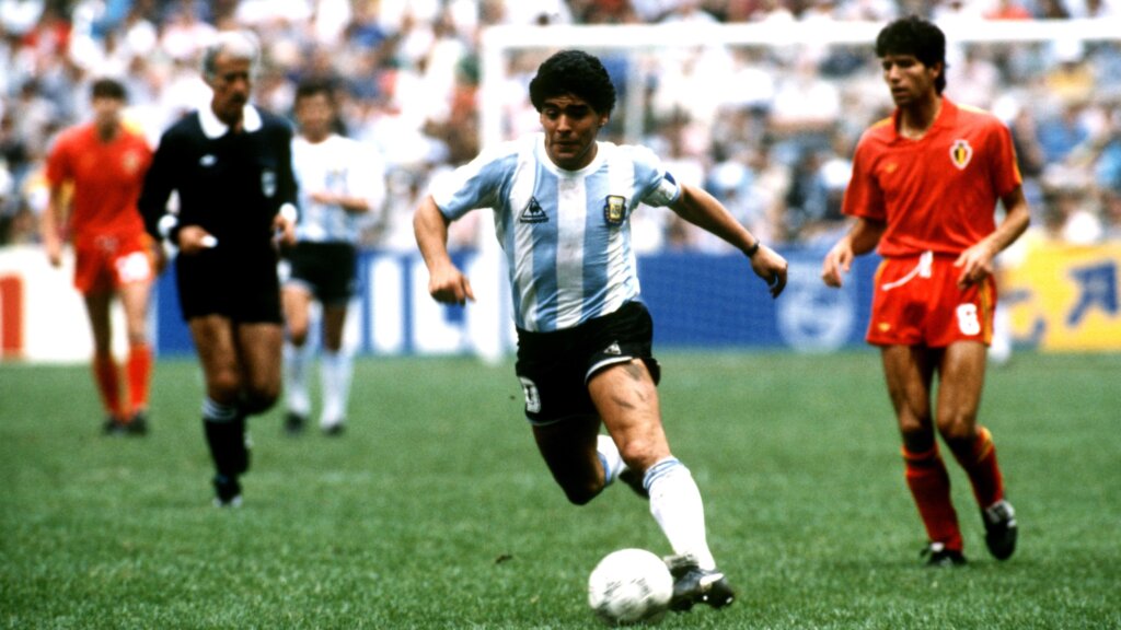 Диего Марадона - капитан сборной Аргентины
