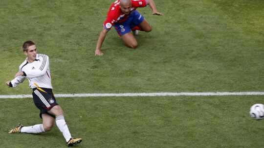 Филипп Лам против сборной Коста-Рики 