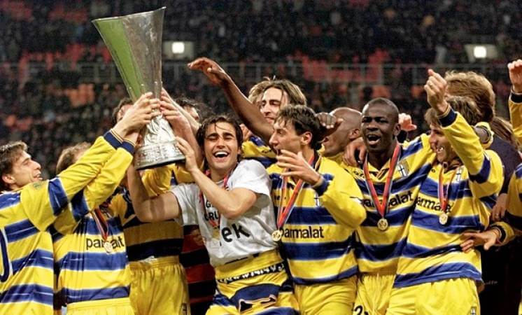 "Парма" - обладатель Кубка УЕФА-1999