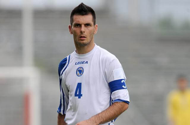 Эмир Спахич - рекордсмен сборной Боснии и Герцеговины 