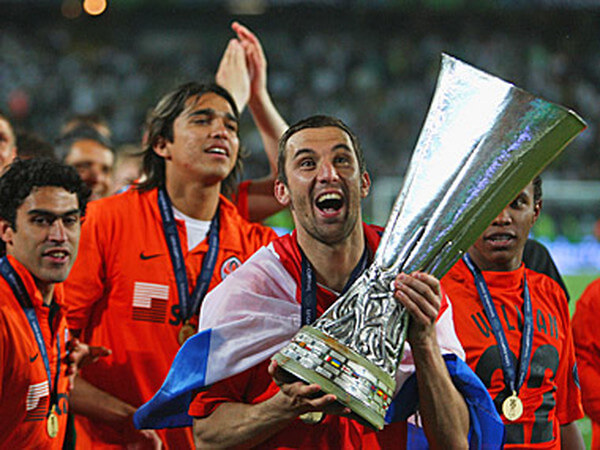 Обладатель Кубка УЕФА Дарио Срна