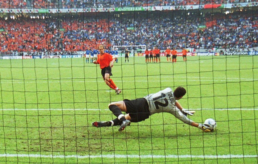 Евро-2000: Италия - Голландия