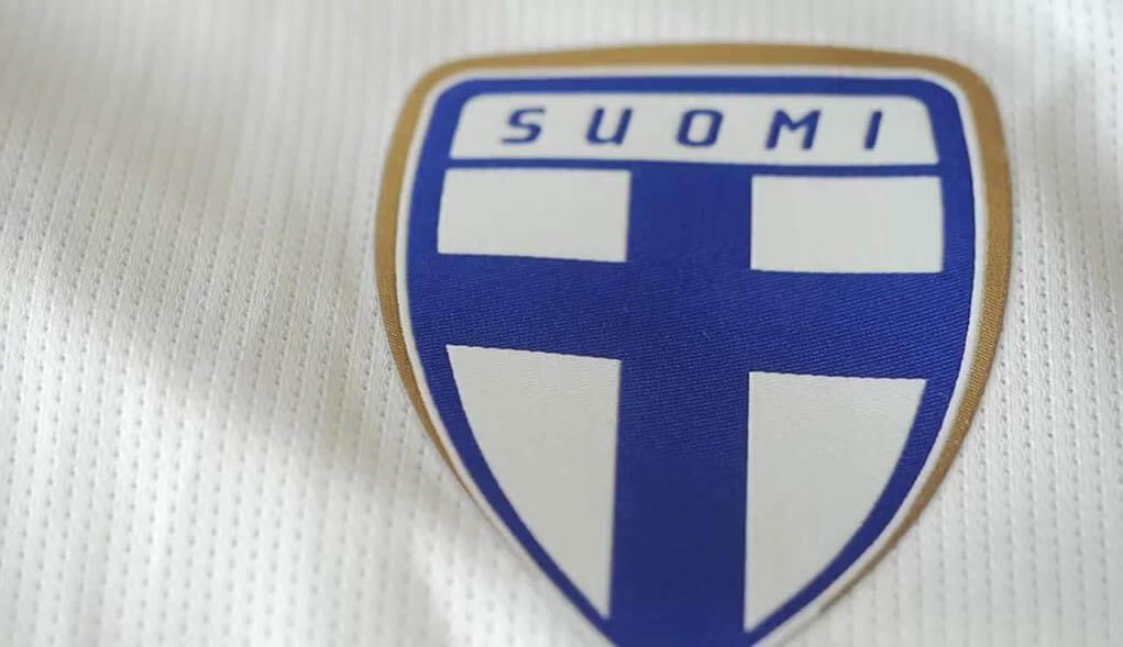 Сборная Финляндии по футболу: эмблема