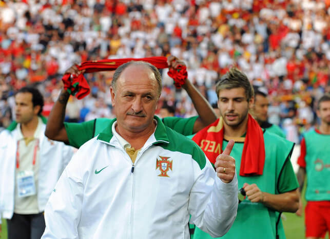 Тренер сборной Португалии Луис Фелипе Сколари