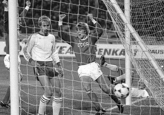 Отбор Евро-1984: СССР - Финляндия