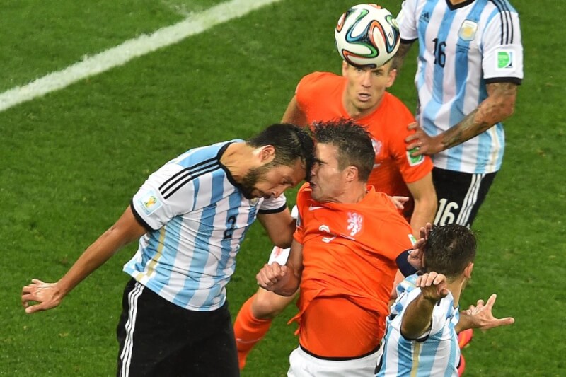 Аргентина - Голландия (2014): борьба за мяч
