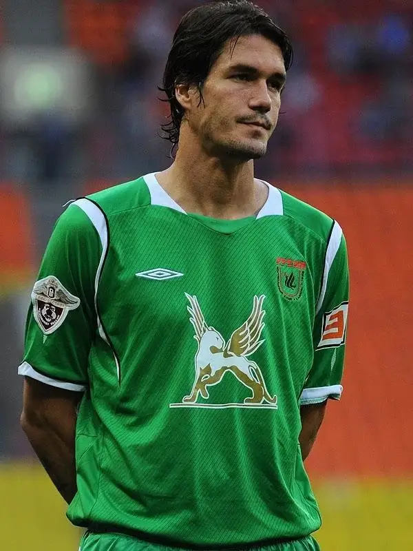 Футболист Сесар Навас