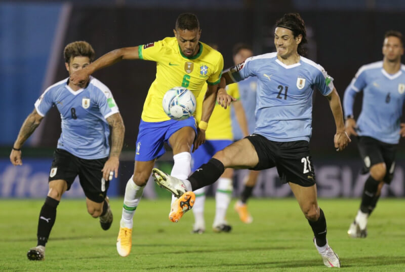 Отборочный матч Бразилия - Уругвай